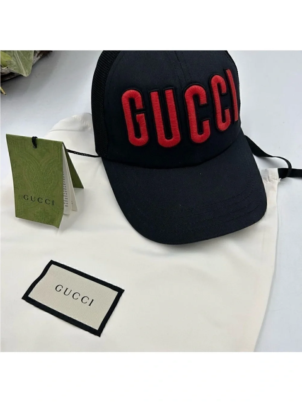 Unisex Gucci embroidered baseball calf size extra small adjustable made in Italy